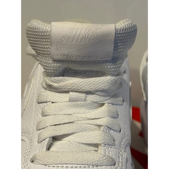 New Nike White Athletic Shoes with Classic - Picture 2 of 11